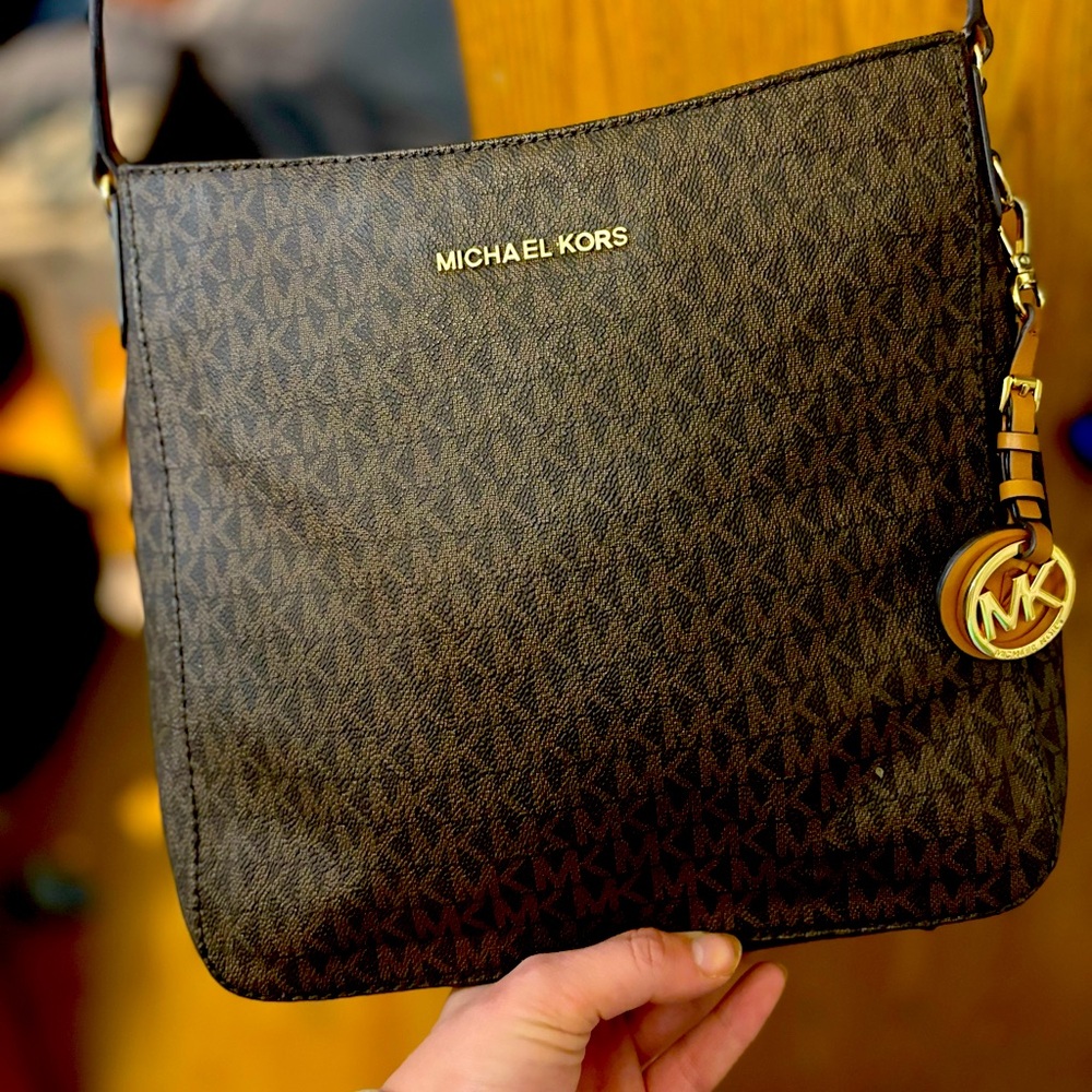 Michael Kors authentic cross body